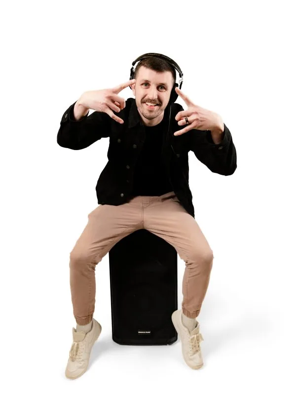 Scott, wedding DJ at VARA DJs
