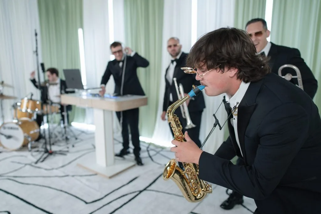 The VARA Band | Wedding DJ Band Hybrid