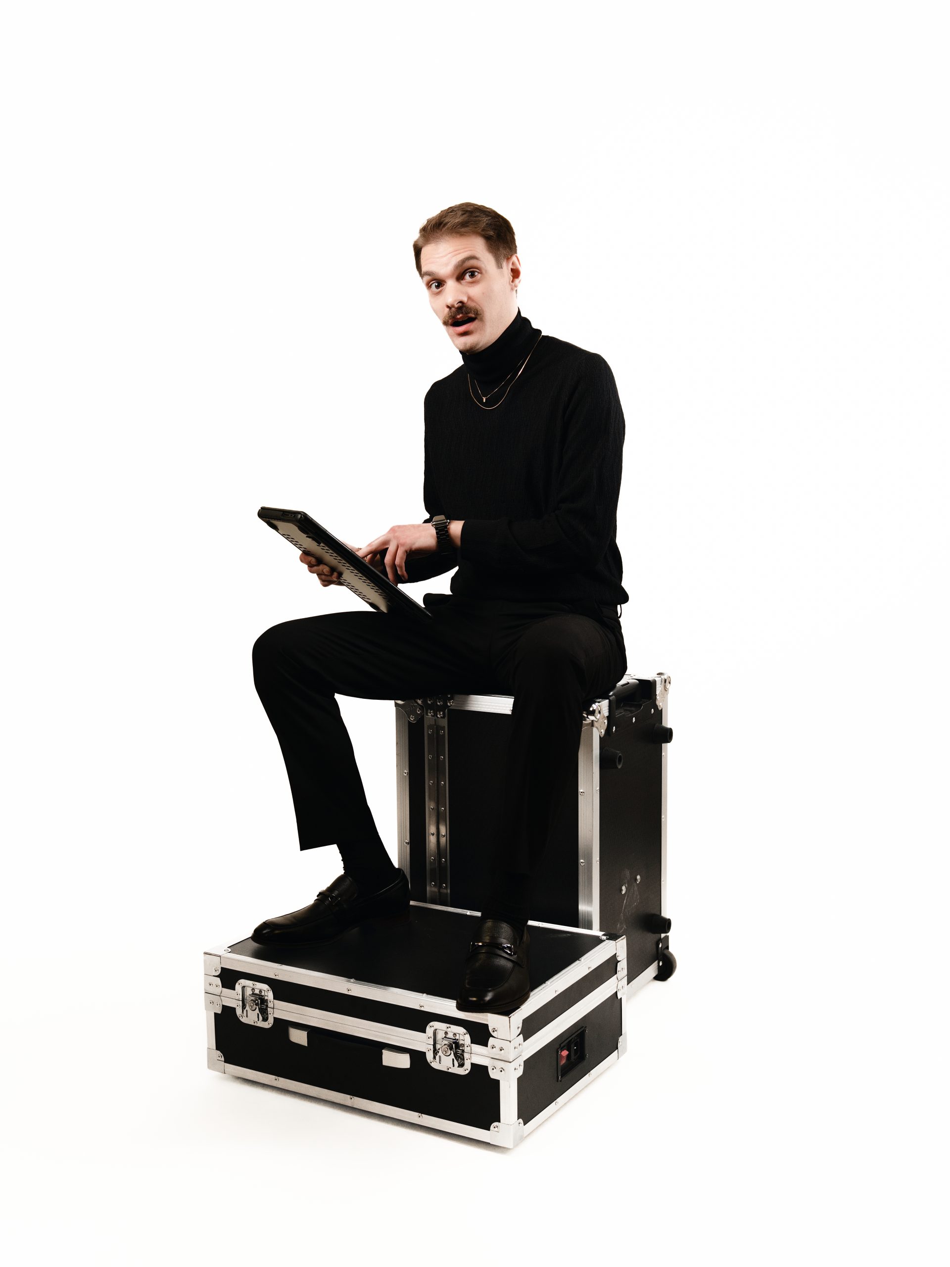 DJ Justin | DJ Sarri | Wedding DJ at VARA DJs