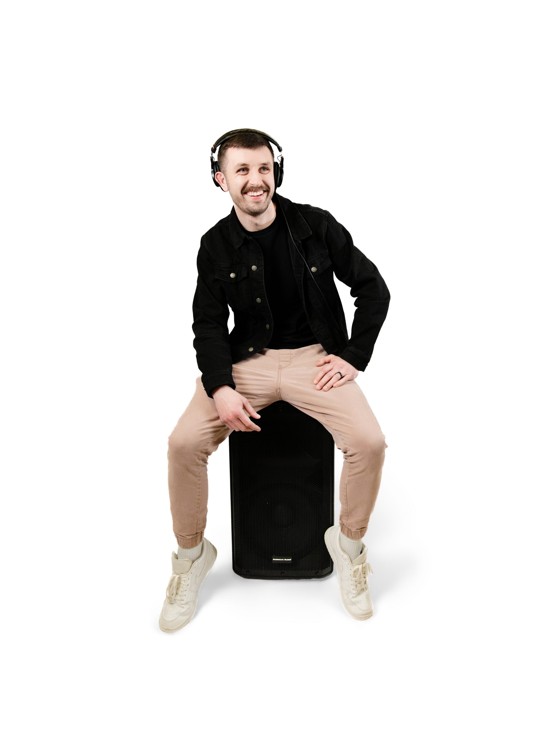 Vara DJs Scott | DJ Scott Sonic | Wedding DJ at VARA DJs
